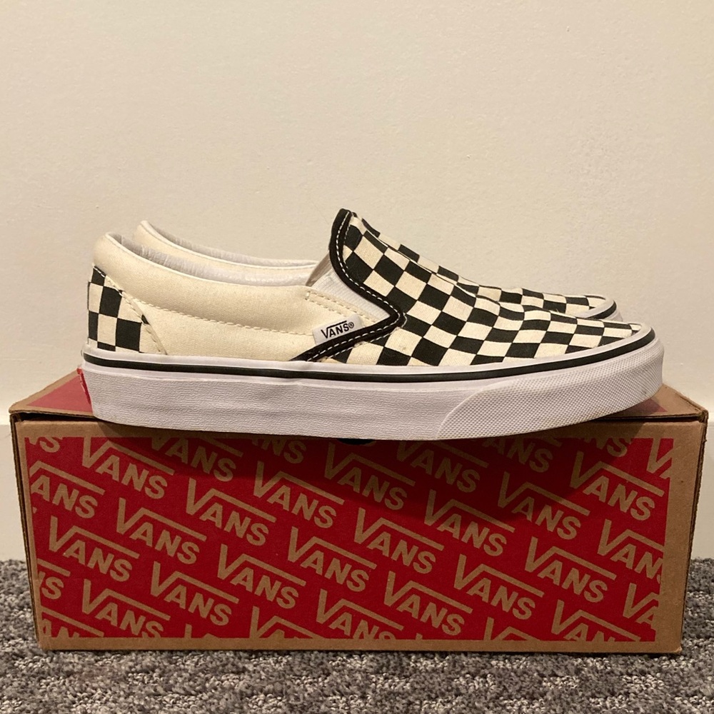 VANS black and white checkerboard size 6.5